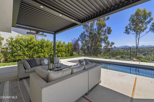 1630 Wicklow Court, Westlake Village CA: https://media.crmls.org/mediaz/3f07ec9f-27b2-4e3f-a317-68f0d418a72d.jpg