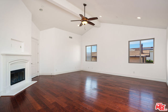 2005 Robinson Street, Redondo Beach, California 90278, 4 Bedrooms Bedrooms, ,3 BathroomsBathrooms,Residential,For Sale,Robinson,26638819