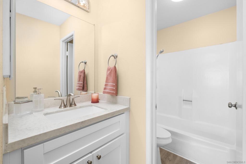 475 Midway - photo 14