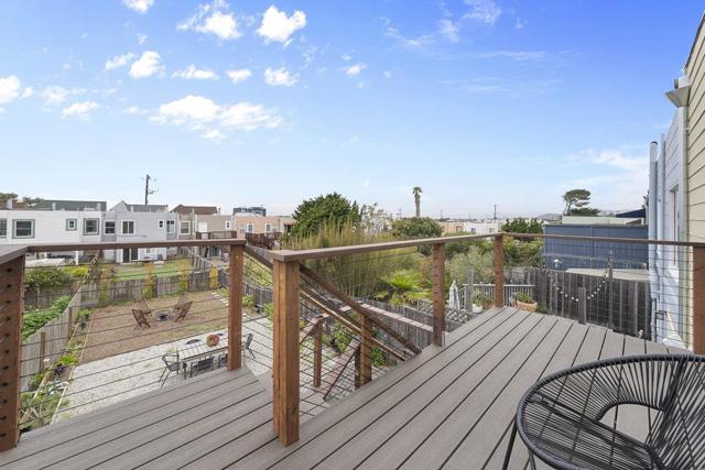 2239 43rd Avenue, San Francisco CA: https://media.crmls.org/mediaz/3f0a5543-e6ea-4a27-8375-777d1e5c5a7c.jpg