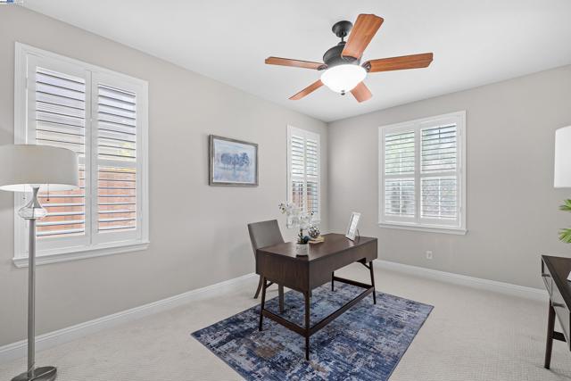 7818 Kennard Ln, San Ramon CA: https://media.crmls.org/mediaz/3f0bf31e-2c64-48bb-a024-b12c76c74f6d.jpg