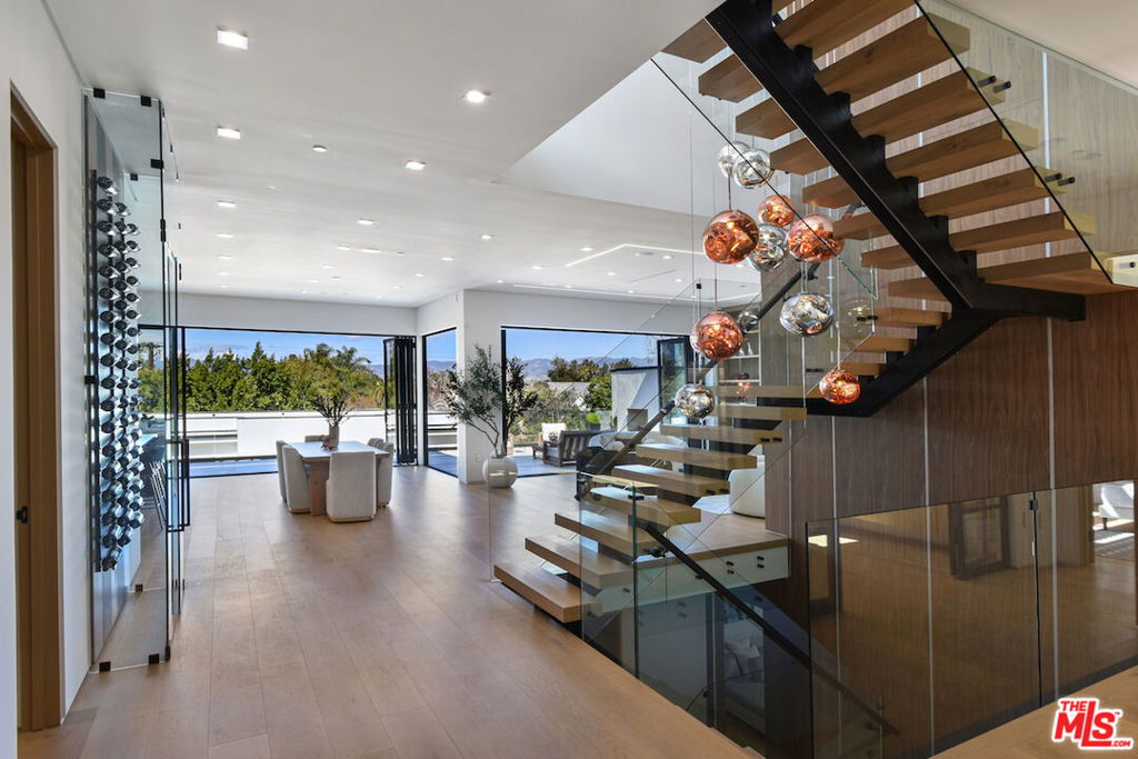 13015 Greenleaf StreetStudio City img 16