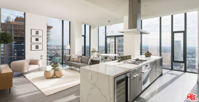 801 S OLIVE Street, Los Angeles CA: https://media.crmls.org/mediaz/3f0c1ce1-a54c-4641-96b8-23d8e26d3fe0.jpg