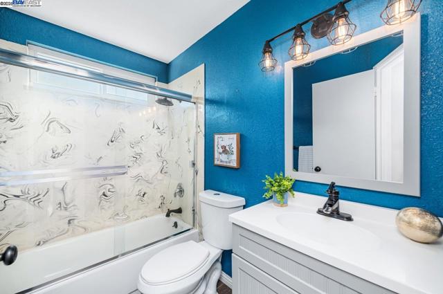 648 Buckeye Dr, Livermore CA: https://media.crmls.org/mediaz/3f0c591e-bd3c-4b30-8331-7c572c5e1821.jpg
