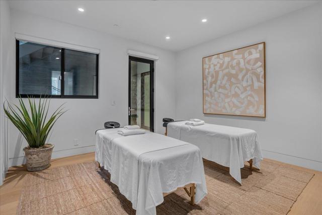 88 Tuscaloosa Avenue, Atherton CA: https://media.crmls.org/mediaz/3f0d65c9-6323-4945-889c-093a083cc241.jpg