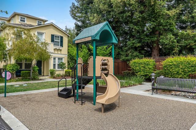 109 Avellino Way, Mountain View CA: https://media.crmls.org/mediaz/3f0e40b2-ffa2-422e-8350-6b95d5a3b78b.jpg