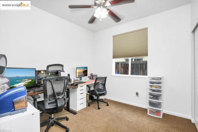 562 Douglas Drive, Brentwood CA: https://media.crmls.org/mediaz/3f0ecb09-8f81-407a-8b0b-9d62255fbe04.jpg
