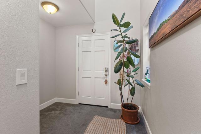 Detail Gallery Image 2 of 36 For 4556 Cove Dr, Carlsbad,  CA 92008 - 3 Beds | 3 Baths