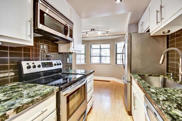 175 Evandale Avenue, Mountain View CA: https://media.crmls.org/mediaz/3f111d11-8fc2-4464-a25d-90e1d77fe6e0.jpg