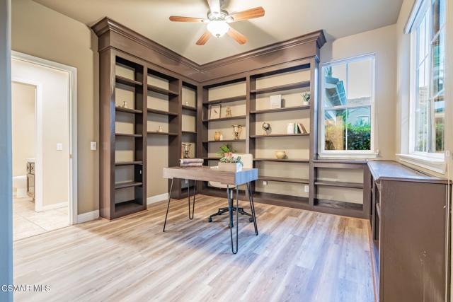 535 Winncastle Street, Simi Valley CA: https://media.crmls.org/mediaz/3f12bef3-abb5-4b0d-8403-ab04a467f982.jpg
