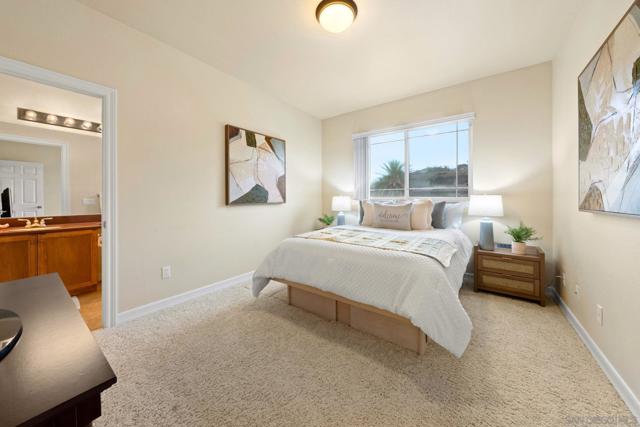 Image 40 of 69 For 11766 Treadwell Dr