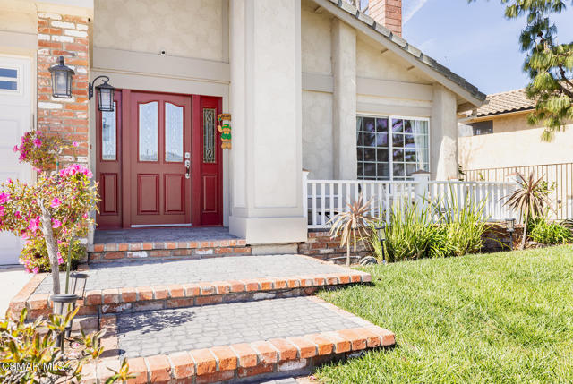 411 Blackhawk Drive, Newbury Park CA: https://media.crmls.org/mediaz/3f1353a5-5f04-4052-ba30-f189b8b1b43c.jpg