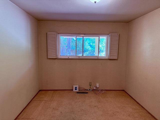1389 Chelsea Drive, Los Altos CA: https://media.crmls.org/mediaz/3f1392a5-5f9b-40d1-b84b-182bff331ec4.jpg