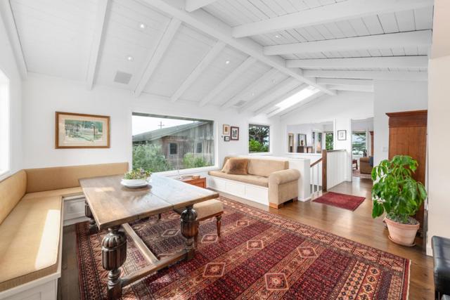 20 Madrone Avenue, Moss Beach CA: https://media.crmls.org/mediaz/3f163ba6-3cb0-45c8-98bb-fa5f2810e96a.jpg