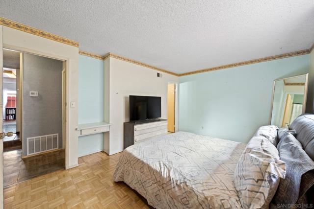 1562 Arequipa Street, San Diego CA: https://media.crmls.org/mediaz/3f1640af-669e-4866-91c0-dc1248dab3a7.jpg
