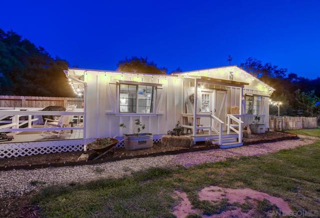 17048 Handlebar Rd, Ramona CA: https://media.crmls.org/mediaz/3f16e0a6-48d9-495f-835b-9534253ddf3d.jpg