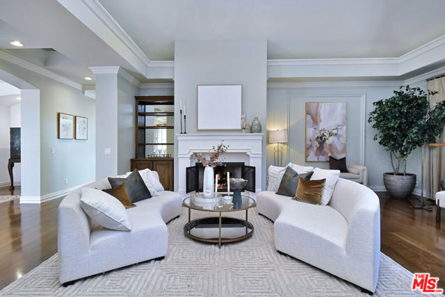 4177 KESTER Avenue, Sherman Oaks CA: https://media.crmls.org/mediaz/3f17054e-ae27-4e92-bc93-65d102a01cb5.jpg