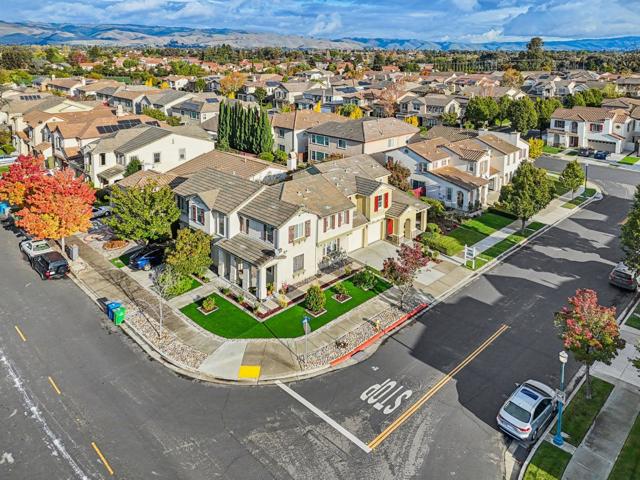 34103 Zaner Way, Union City CA: https://media.crmls.org/mediaz/3f170b1b-7698-40e1-a0ed-83a63ca831e6.jpg