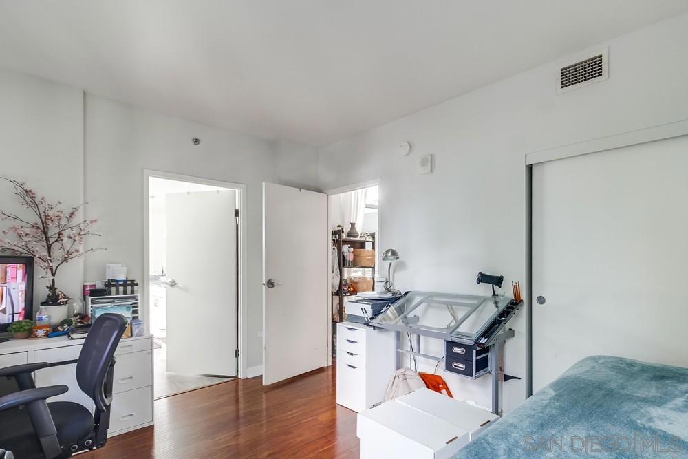 MLS #250040945SD image #26