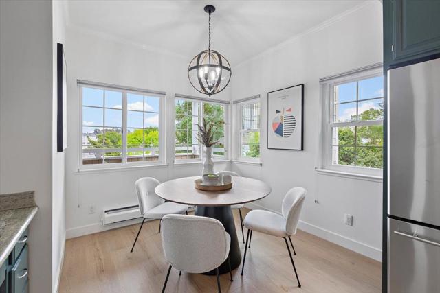 1233 Bellevue Avenue, Burlingame CA: https://media.crmls.org/mediaz/3f181c5c-0710-435d-9cf7-c5478fa4c9dd.jpg