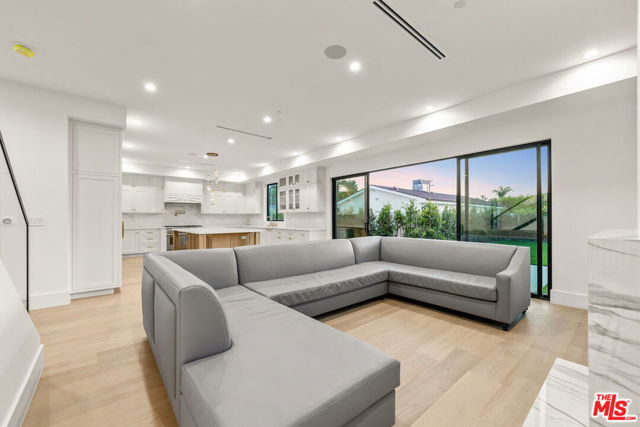 8065 Lloyd Avenue, North Hollywood CA: https://media.crmls.org/mediaz/3f186985-e490-4445-a298-e542aa65413c.jpg