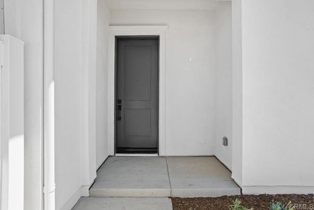 1203 Stonemark Place, Vista CA: https://media.crmls.org/mediaz/3f18ee0e-b2ab-4653-aba8-1a717a4a9c03.jpg
