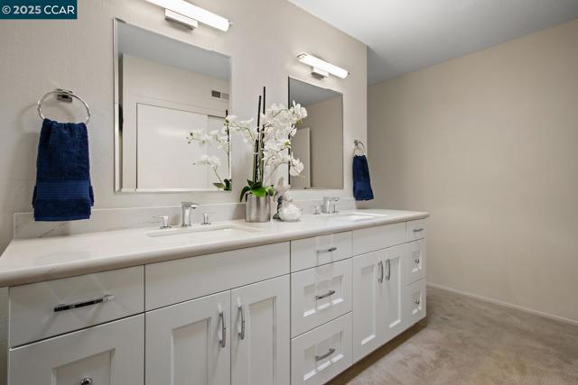 2155 Cactus Ct, Walnut Creek CA: https://media.crmls.org/mediaz/3f198606-de59-4e27-b10a-cfee2e618e8a.jpg