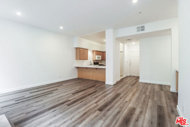 Drew Fenton | 11920 Goshen Avenue Los Angeles CA | MLS: 7426301 Drew Fenton | 11920 Goshen Avenue Los Angeles CA | MLS: 7426301