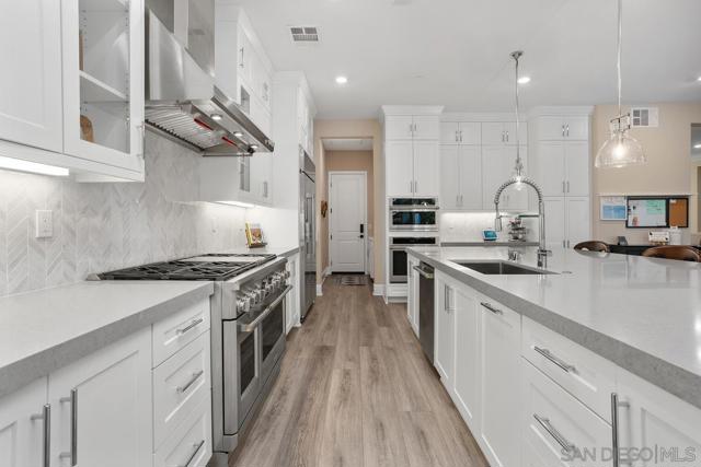8416 Hidden Cove Way, San Diego CA: https://media.crmls.org/mediaz/3f1b6b36-3f28-49ce-a773-80f07f8412e4.jpg