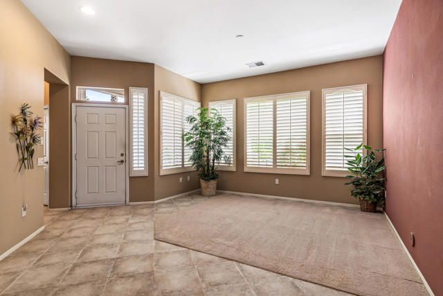 80435 Muirfield Drive, Indio CA: https://media.crmls.org/mediaz/3f1bbcdb-7517-4709-b681-4924d474bfa3.jpg