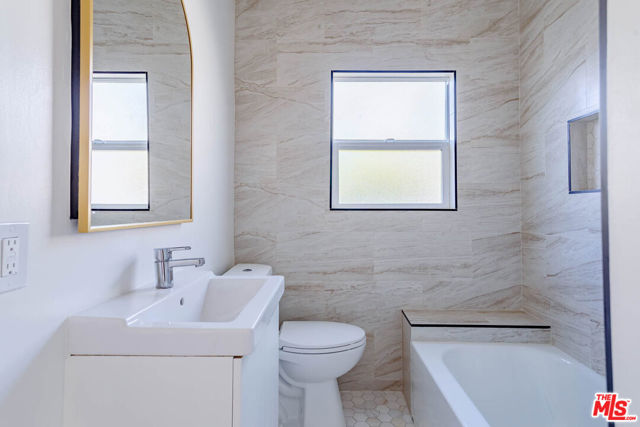 4307 Burns Avenue, Los Angeles CA: https://media.crmls.org/mediaz/3f1c7ec0-e509-467a-8180-6a84ac7de8e4.jpg