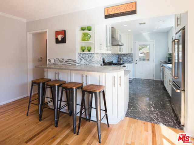 1246 N Genesee Avenue, West Hollywood CA: https://media.crmls.org/mediaz/3f1c96c0-e46c-42da-a0d8-b55420c9eb76.jpg