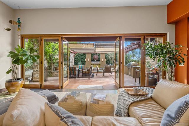 825 Gonzales Street, Solana Beach CA: https://media.crmls.org/mediaz/3f1ee631-6739-42c5-a6d2-14e82e7245b7.jpg