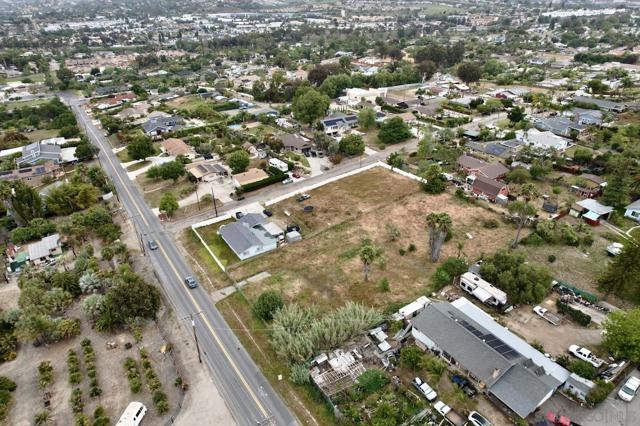 850 Poinsettia Ave Parcel A, San Marcos CA: https://media.crmls.org/mediaz/3f1f3b60-081c-41a1-b822-ab6402a01583.jpg