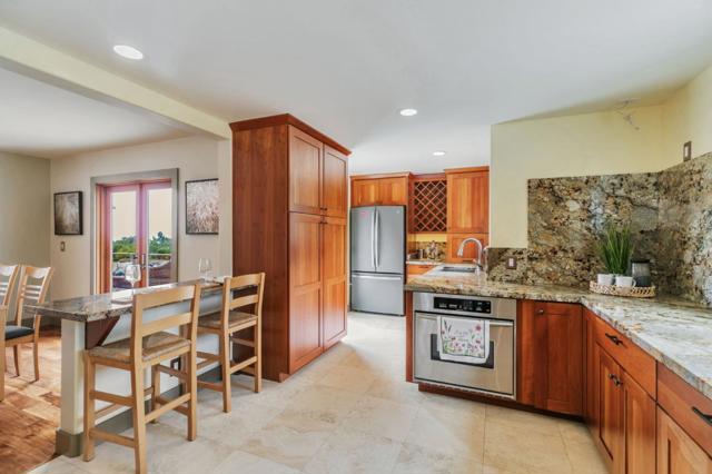 411 Hecker Pass Road, Watsonville CA: https://media.crmls.org/mediaz/3f21ef9b-ff4c-4117-9216-d889487af597.jpg