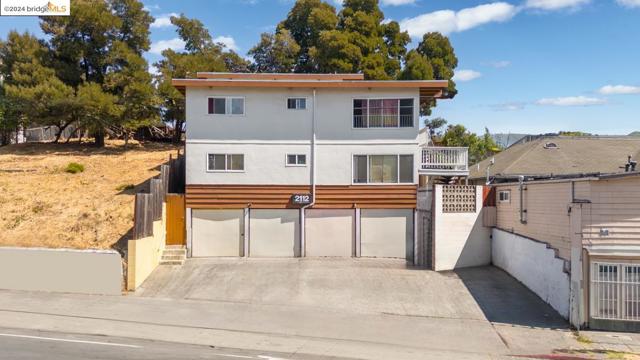 Image 3 of 21 For 2112 35th Ave