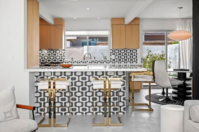 1740 N Via Miraleste, Palm Springs CA: https://media.crmls.org/mediaz/3f231a85-ac59-47e7-9a72-e5a1bb4352a8.jpg