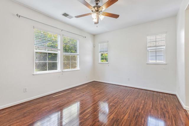 233 S Yucatan Place, Mountain House CA: https://media.crmls.org/mediaz/3f232b84-abf0-4140-9324-ad8d442af604.jpg