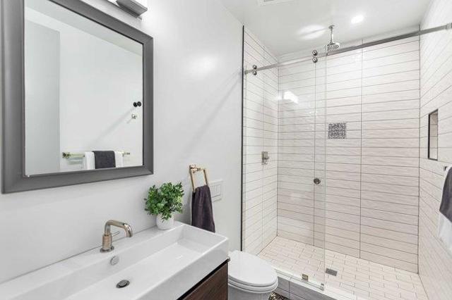 14835 Baranga Lane, Saratoga CA: https://media.crmls.org/mediaz/3f23aec7-d744-4618-b874-e126e9cd43a9.jpg