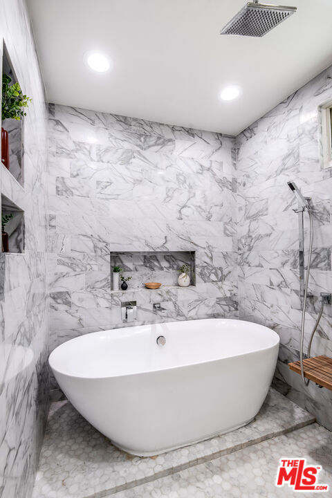 3137 Lindo Street, Los Angeles CA: https://media.crmls.org/mediaz/3f260a25-291b-468d-b308-6f675ffb994d.jpg
