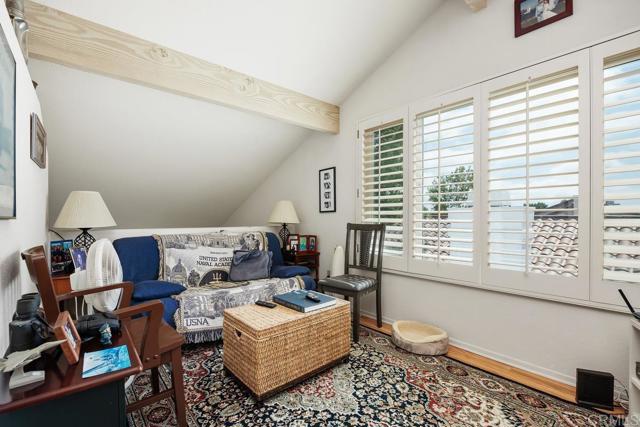5015 Alicante Way, Oceanside CA: https://media.crmls.org/mediaz/3f26b050-b41e-432b-9001-231ede9675e1.jpg