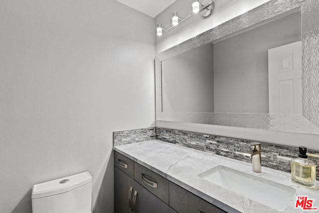 3059 Heather Drive, Fullerton CA: https://media.crmls.org/mediaz/3f29361e-2011-4e29-8ef3-857e0c458fdf.jpg