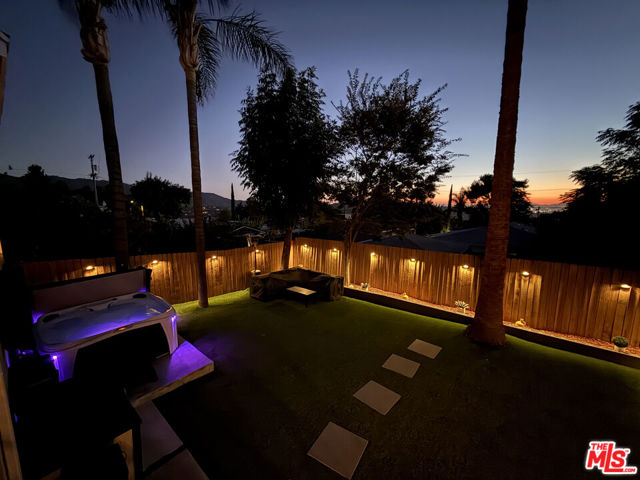 10315 Fairgrove Avenue, Tujunga CA: https://media.crmls.org/mediaz/3f2a0427-1e5f-444a-9e9e-01eed9d069ca.jpg