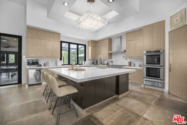 5304 Louise Avenue, Encino CA: https://media.crmls.org/mediaz/3f2a1499-2465-41e7-b153-5cc510a45ecf.jpg