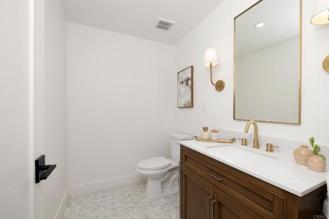 Detail Gallery Image 29 of 35 For 21792 Kaneohe Ln, Huntington Beach,  CA 92646 - 5 Beds | 2/1 Baths