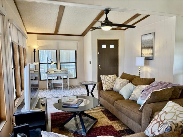 74711 Dillon Road, Desert Hot Springs CA: https://media.crmls.org/mediaz/3f2aad1c-4c5b-491f-9604-204b0859ec2b.jpg