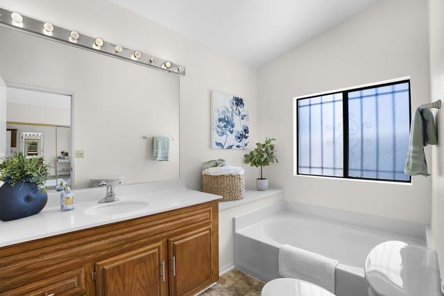 2010 W San Marcos Boulevard, San Marcos CA: https://media.crmls.org/mediaz/3f2b4a81-5ec7-4daf-8422-1e6bf11d380a.jpg