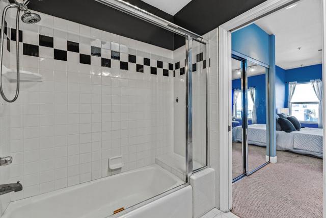 3246 21st Street, San Francisco CA: https://media.crmls.org/mediaz/3f2be379-79df-464e-9c01-3ed62a72298a.jpg