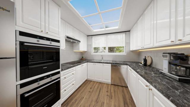 1683 Escalante Way, Burlingame CA: https://media.crmls.org/mediaz/3f2c4198-7e05-4f94-8849-89101b6aac1f.jpg