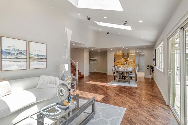 3119 Oak Knoll Drive, Redwood City CA: https://media.crmls.org/mediaz/3f2c9b64-503f-4e14-a6d6-46828da930f7.jpg